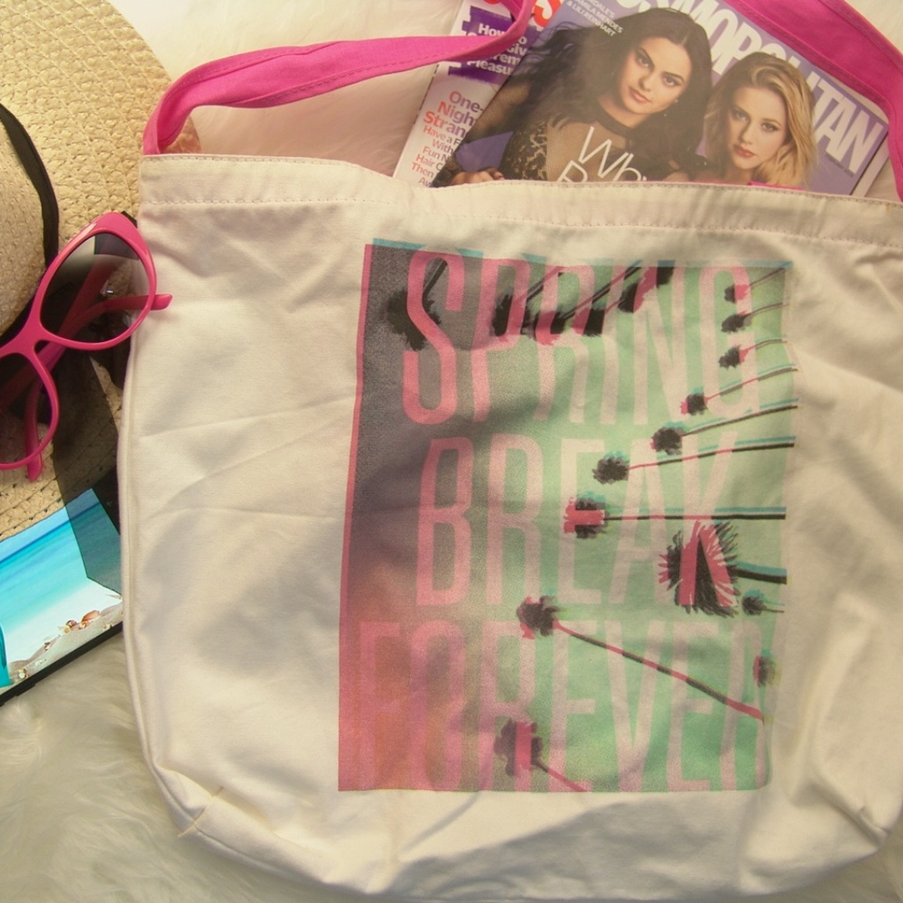 NWT AMERICAN EAGLE BEACH TOTE BAG WHITE PINK